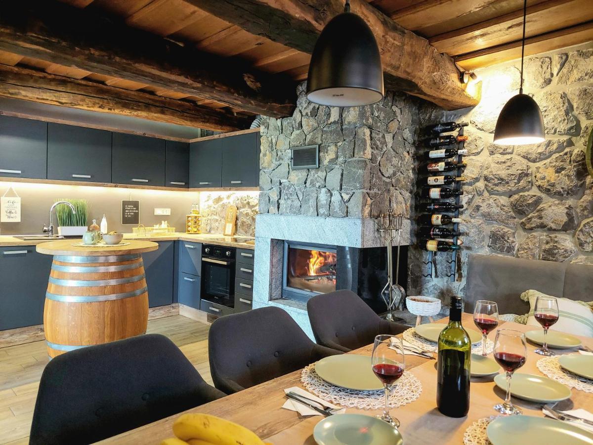 Vineyard Cottage Lan Na Hribu Semic Ngoại thất bức ảnh
